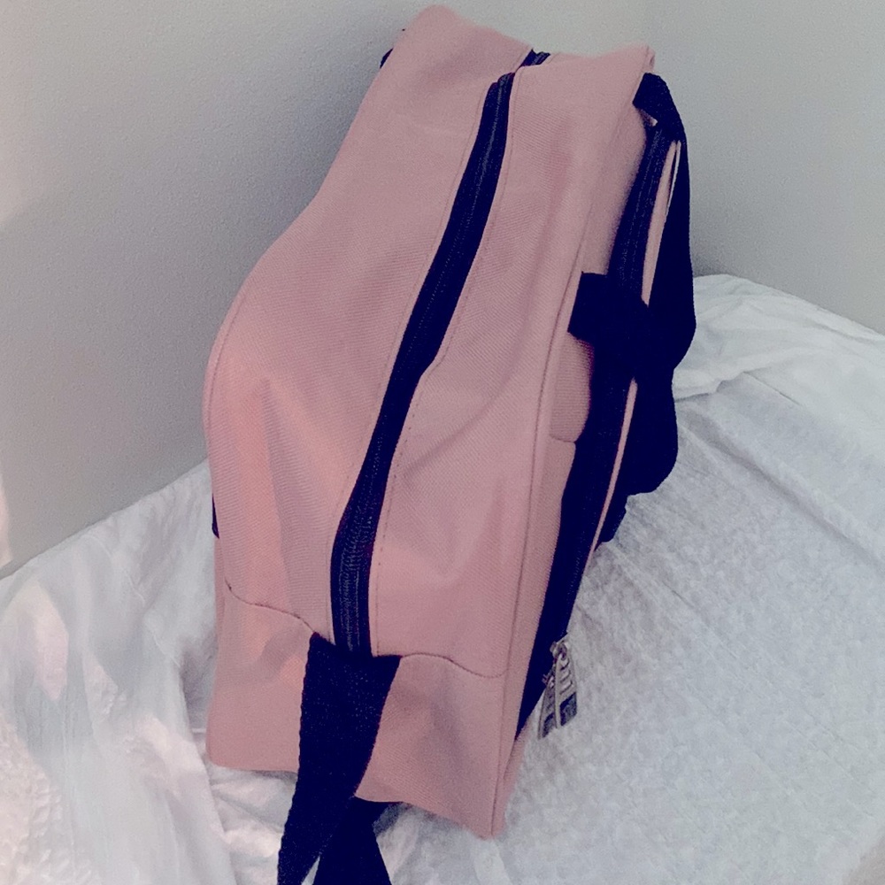 Travel bag and cosmetic bag - Picture 4 of 6